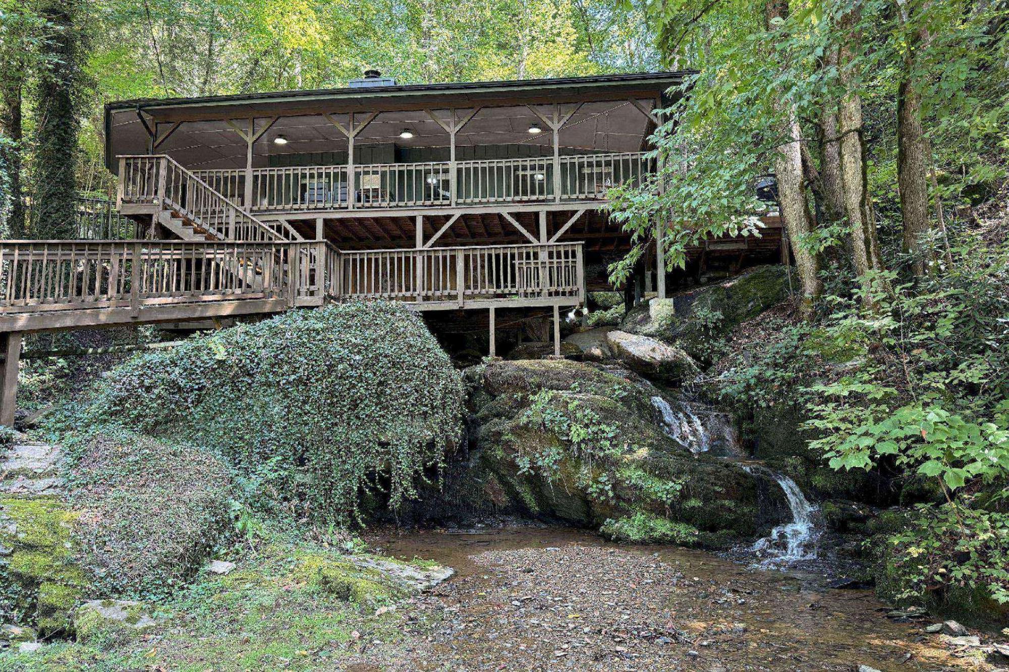 McCookville Waterfall Cabin מראה חיצוני תמונה
